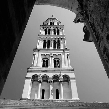 House "Anno 1881"-Center Of Split Apartment Bagian luar foto
