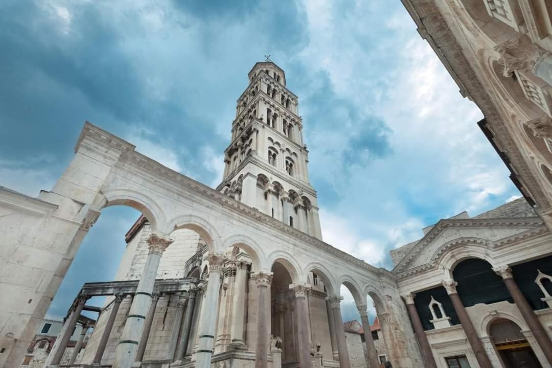 House "Anno 1881"-Center Of Split Apartment Bagian luar foto