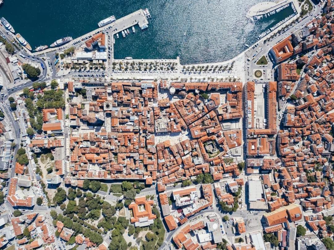 House "Anno 1881"-Center Of Split Apartment Bagian luar foto