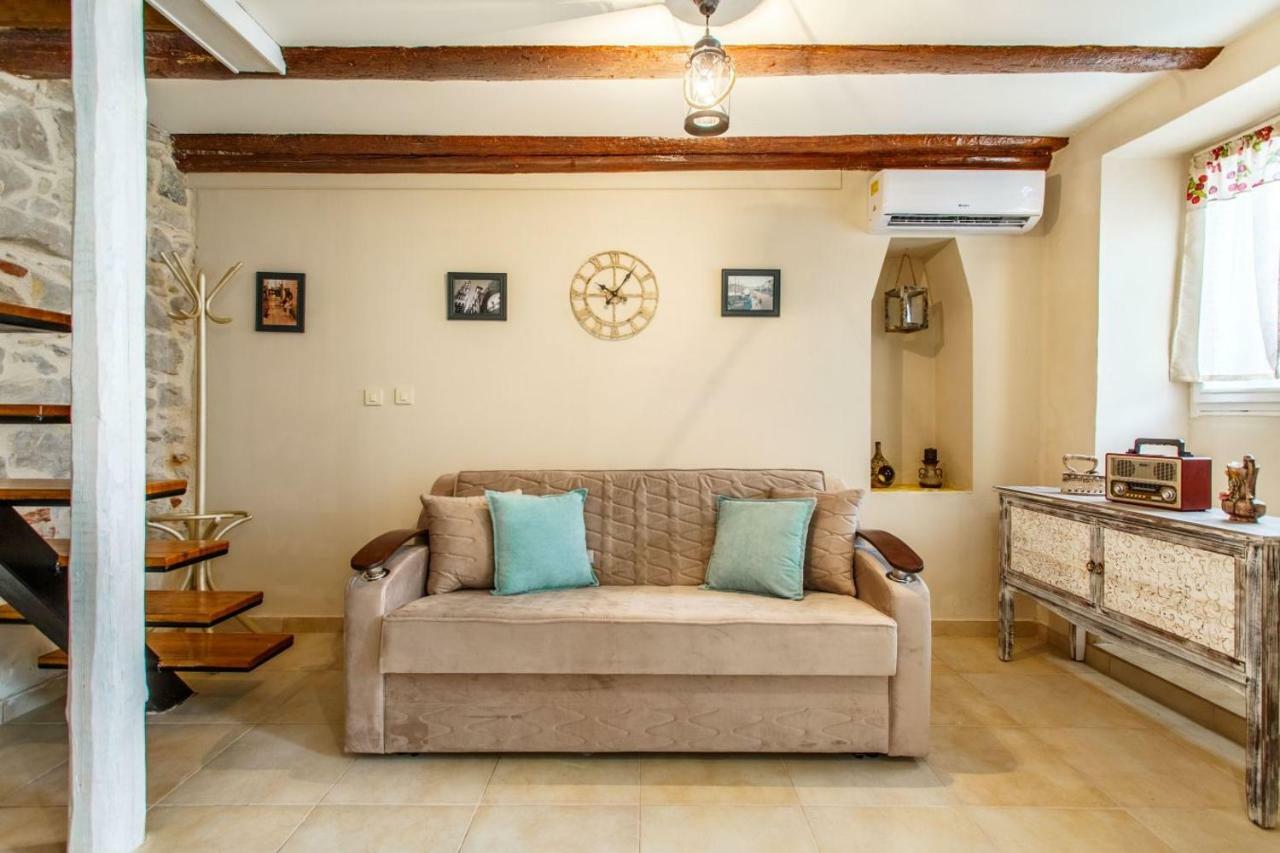 House "Anno 1881"-Center Of Split Apartment Bagian luar foto